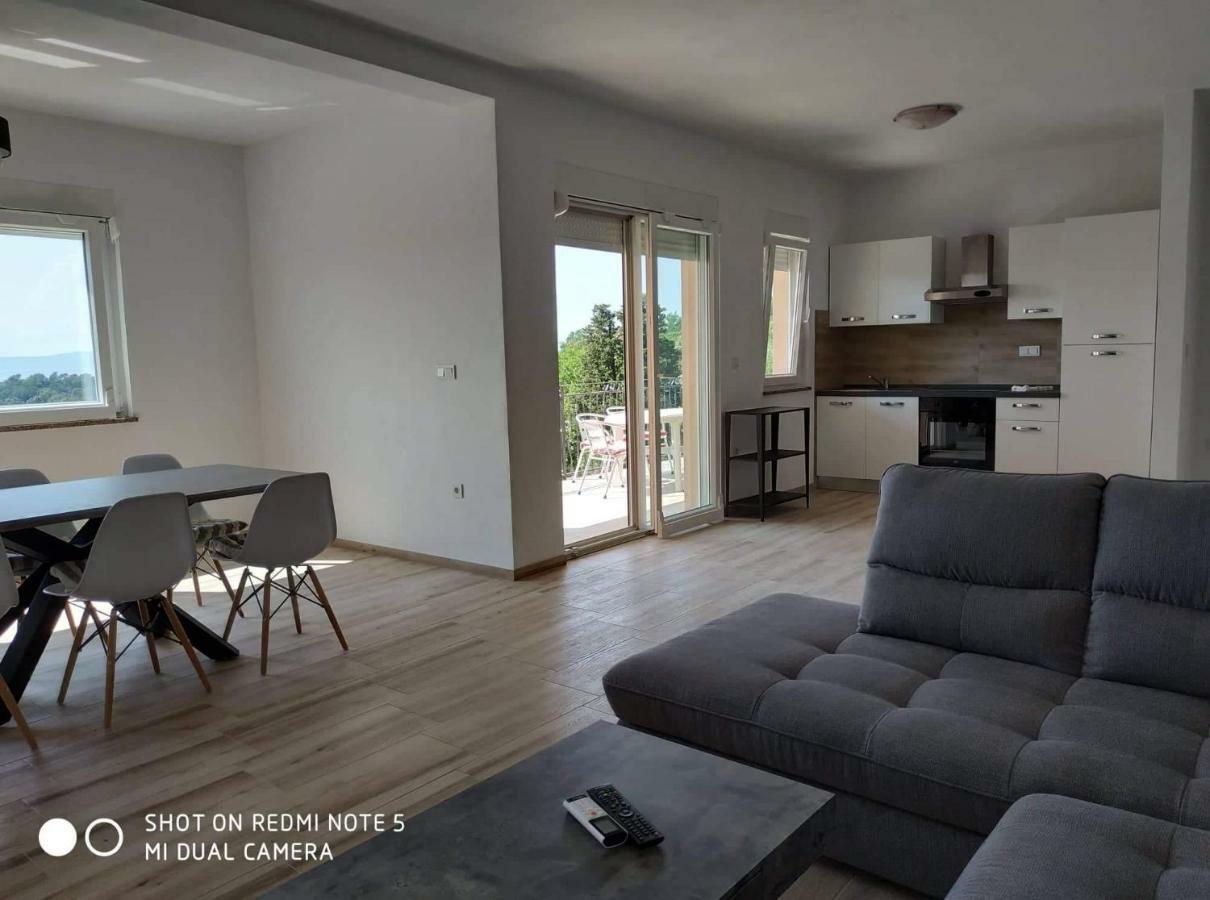 Apartments Patalic 洛帕 外观 照片